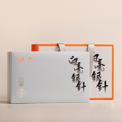 片仔癀-白毫银针